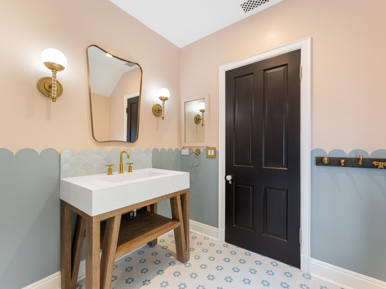 Palisades bathroom after remodel