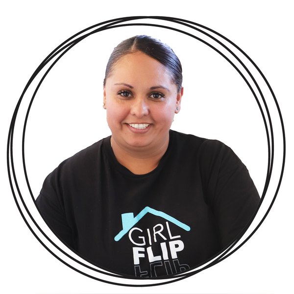 Lorena, Girl Flip Construction crew